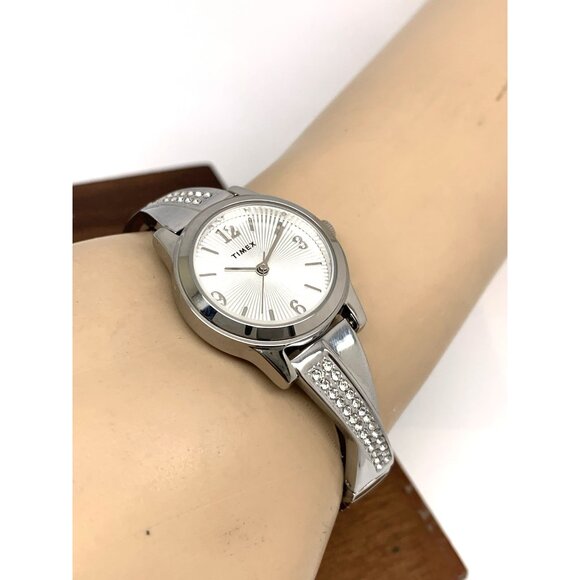 Timex Women's Watch TW2V69600 Quartz Silver Dial Stainless Steel Expansion 25mm - Picture 6 of 14